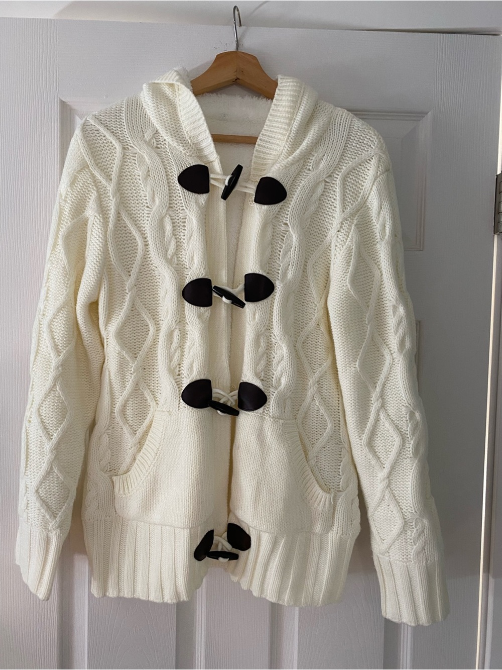 Cozy Cream Cable-Knit Hooded Cardigan with Toggle Closures - Small
